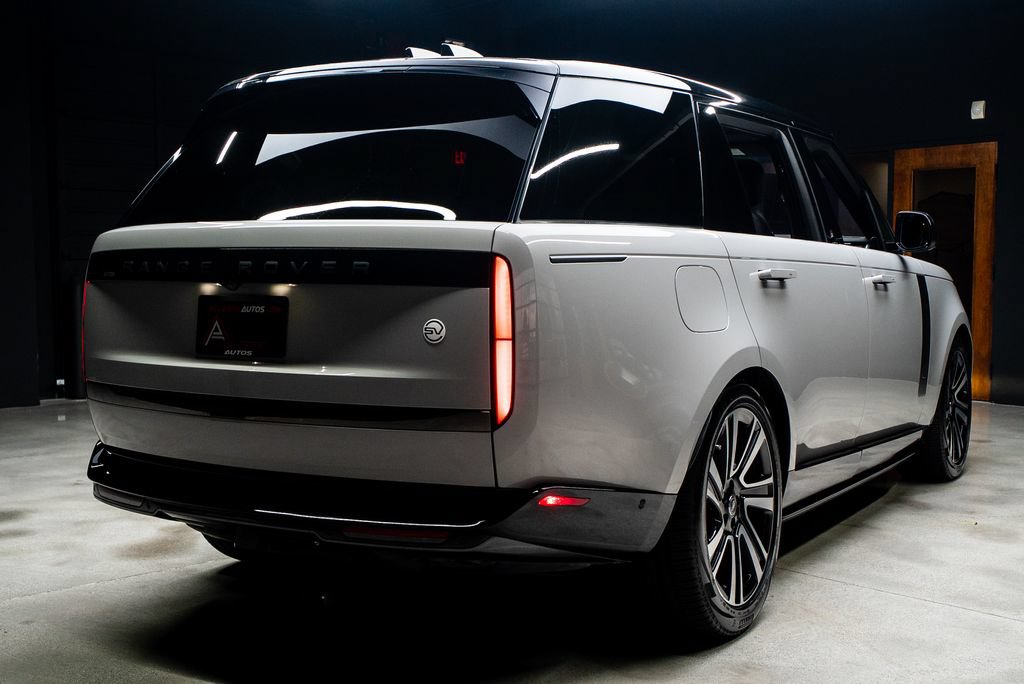 Used 2023 Land Rover Range Rover SV AWD/4WD image 19