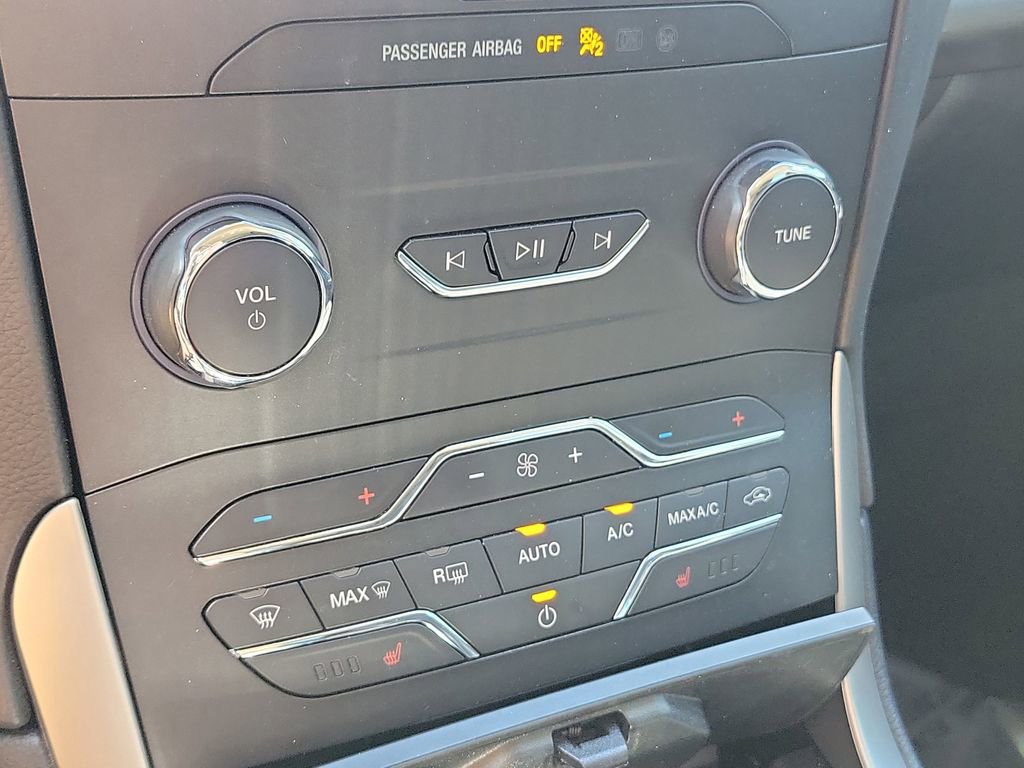 Used 2019 Ford Edge SEL w/ Equipment Group 201A image 31