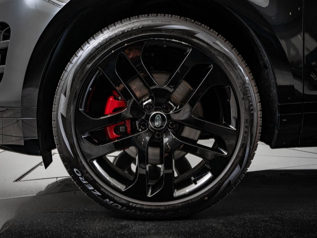 Used 2023 Land Rover Range Rover Evoque R-Dynamic SE image 13