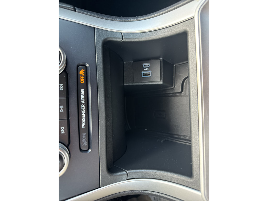 Used 2024 Ford Edge SEL w/ Convenience Package AWD/4WD image 23