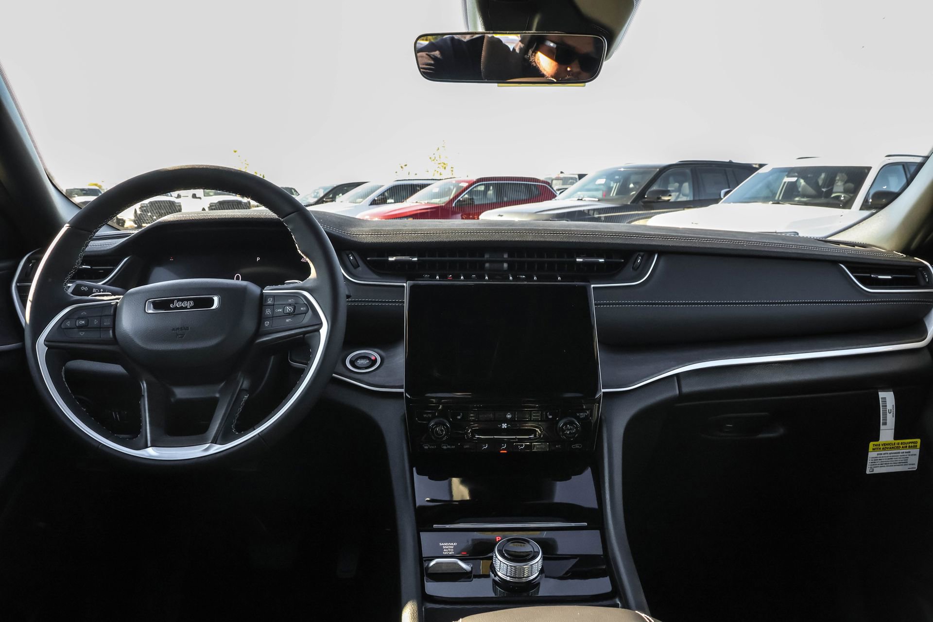 New 2025 Jeep Grand Cherokee L Limited w/ Trailer Tow Package image 18