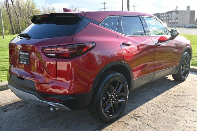 Used 2023 Chevrolet Blazer LT FWD image 5