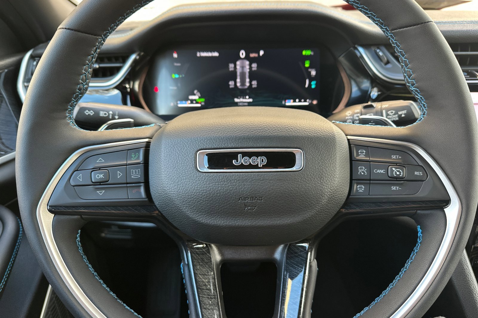 New 2023 Jeep Grand Cherokee Trailhawk w/ Advanced Protech Group II image 23