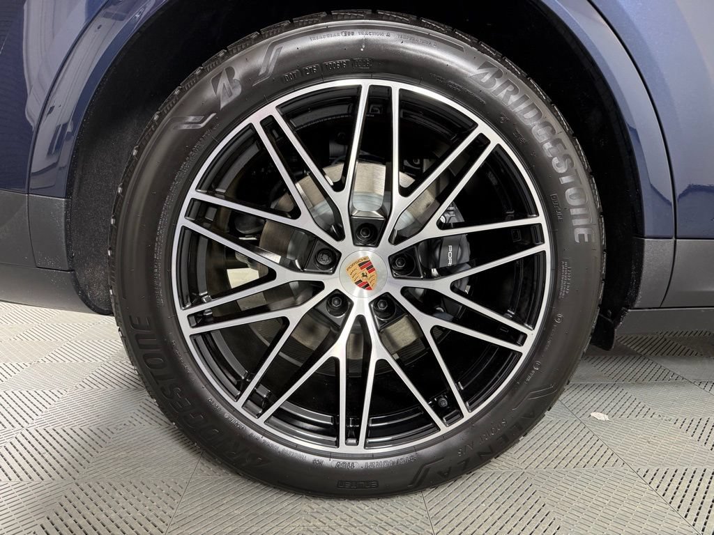 New 2026 Porsche Cayenne AWD/4WD image 11