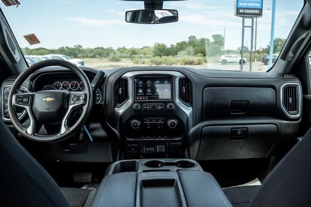 Used 2022 Chevrolet Silverado 2500 LT AWD/4WD image 15