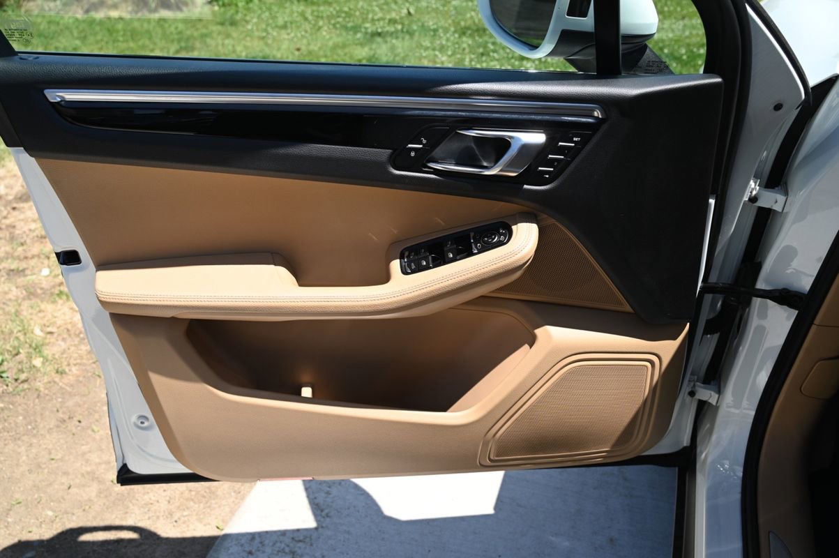 Used 2018 Porsche Macan S image 15