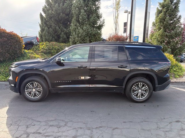 Used 2026 Chevrolet Traverse LT AWD/4WD image 3