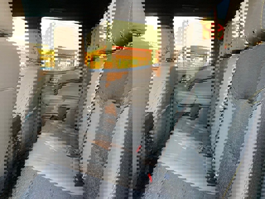 Used 2024 Chevrolet Colorado ZR2 image 11