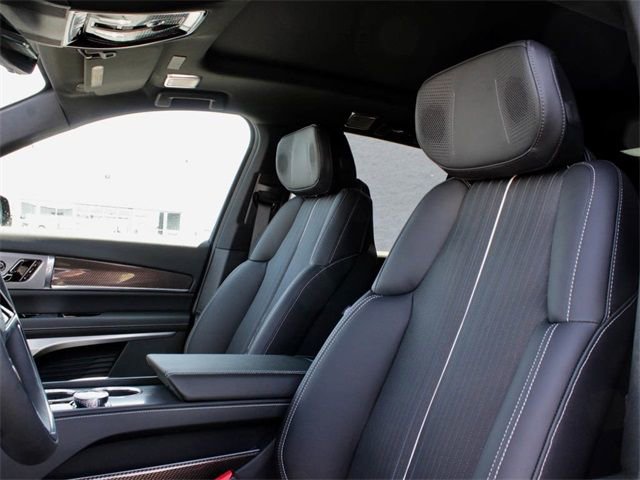New 2026 Cadillac Vistiq Luxury w/ LPO, Floor Liner Package image 14