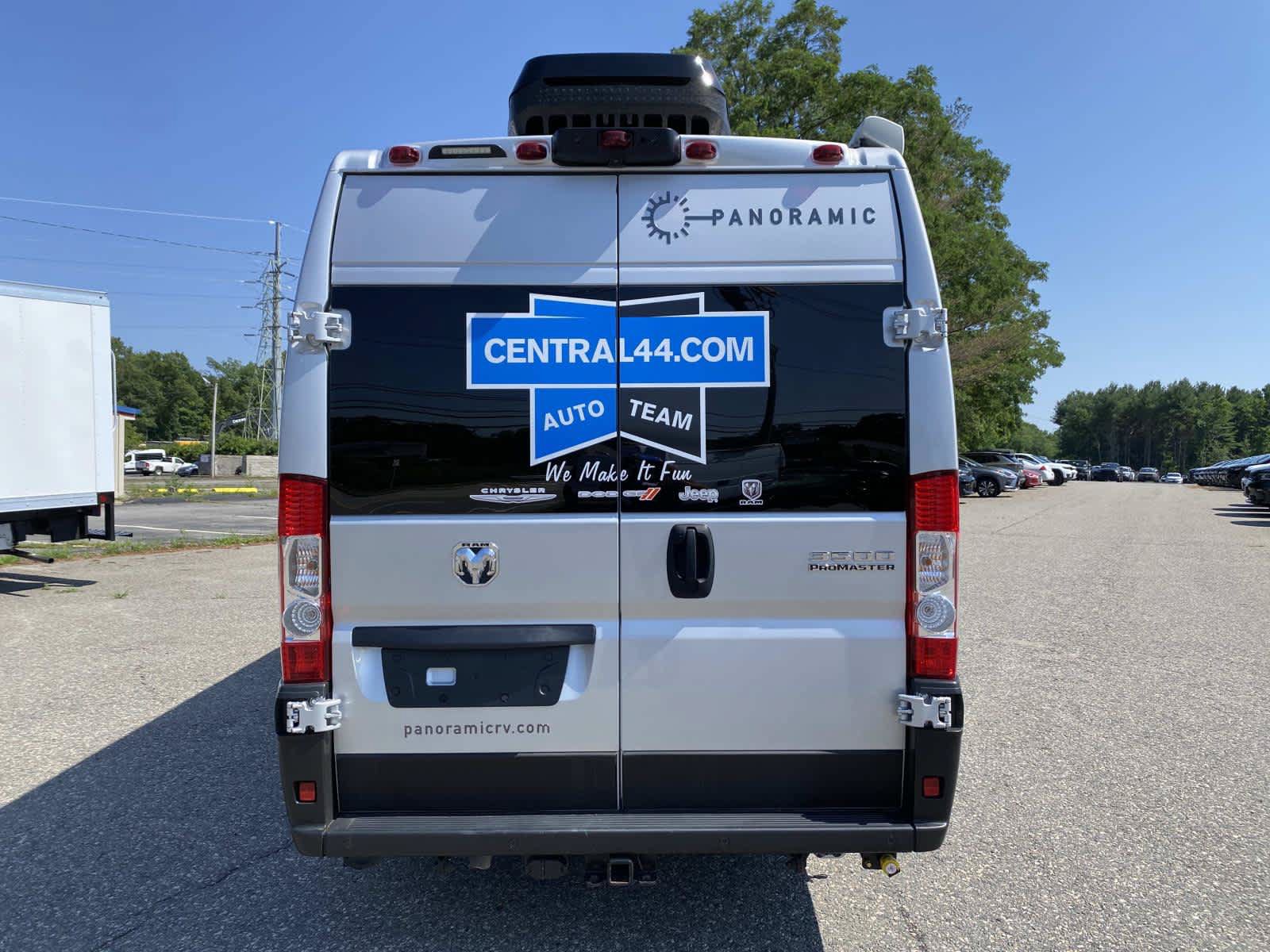 Used 2024 RAM ProMaster 3500 w/ Quick Order Package 22H SLT+ FWD image 4