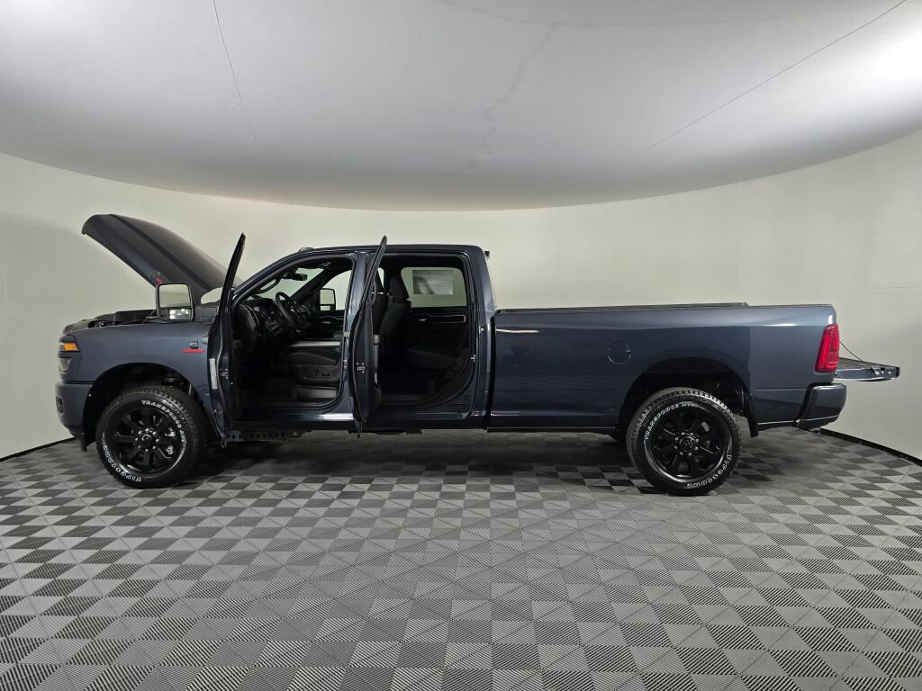 New 2025 RAM 3500 Big Horn image 15
