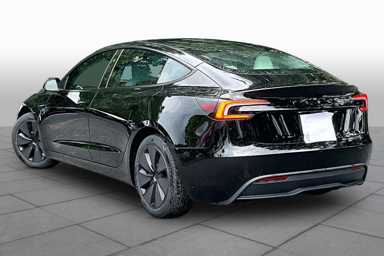 Used 2025 Tesla Model 3 Long Range RWD image 19