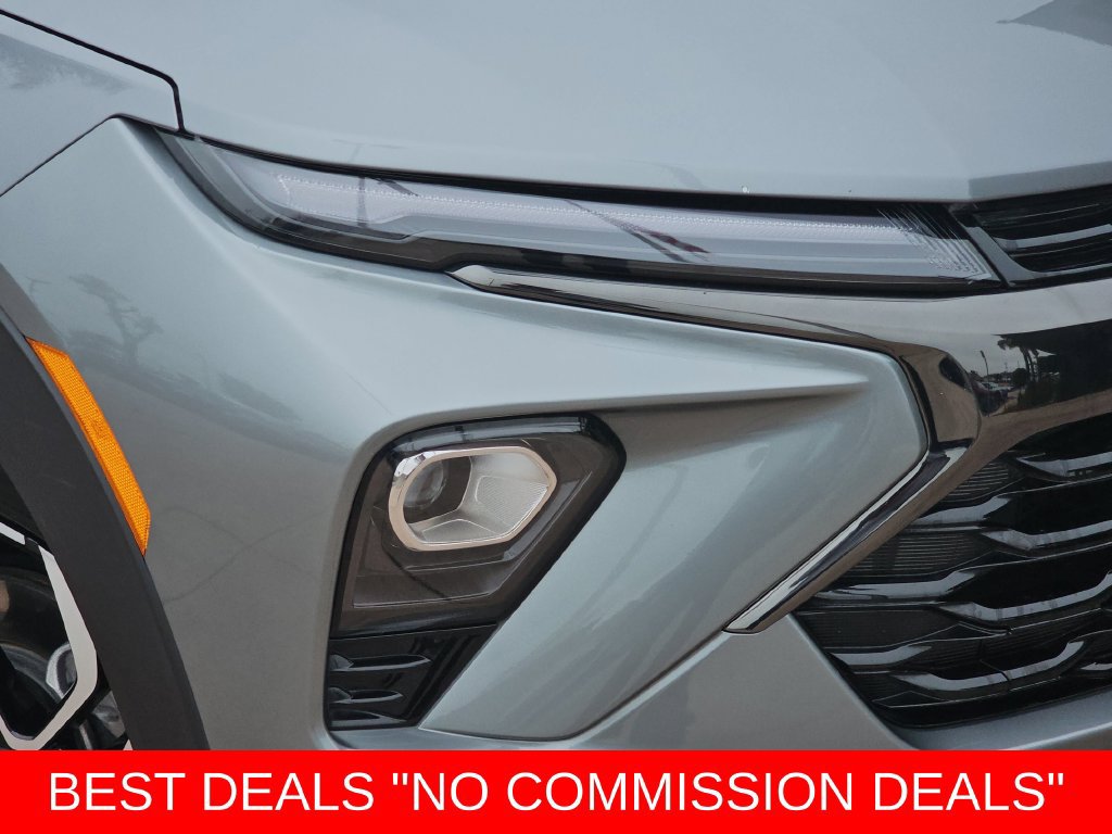 Used 2024 Chevrolet TrailBlazer RS w/ Convenience Package AWD/4WD image 34