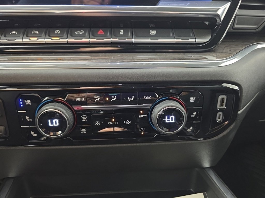 Used 2025 Chevrolet Silverado 1500 LTZ w/ LTZ Convenience Package II image 24