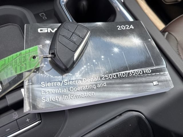 Used 2024 GMC Sierra 3500 Denali AWD/4WD image 49