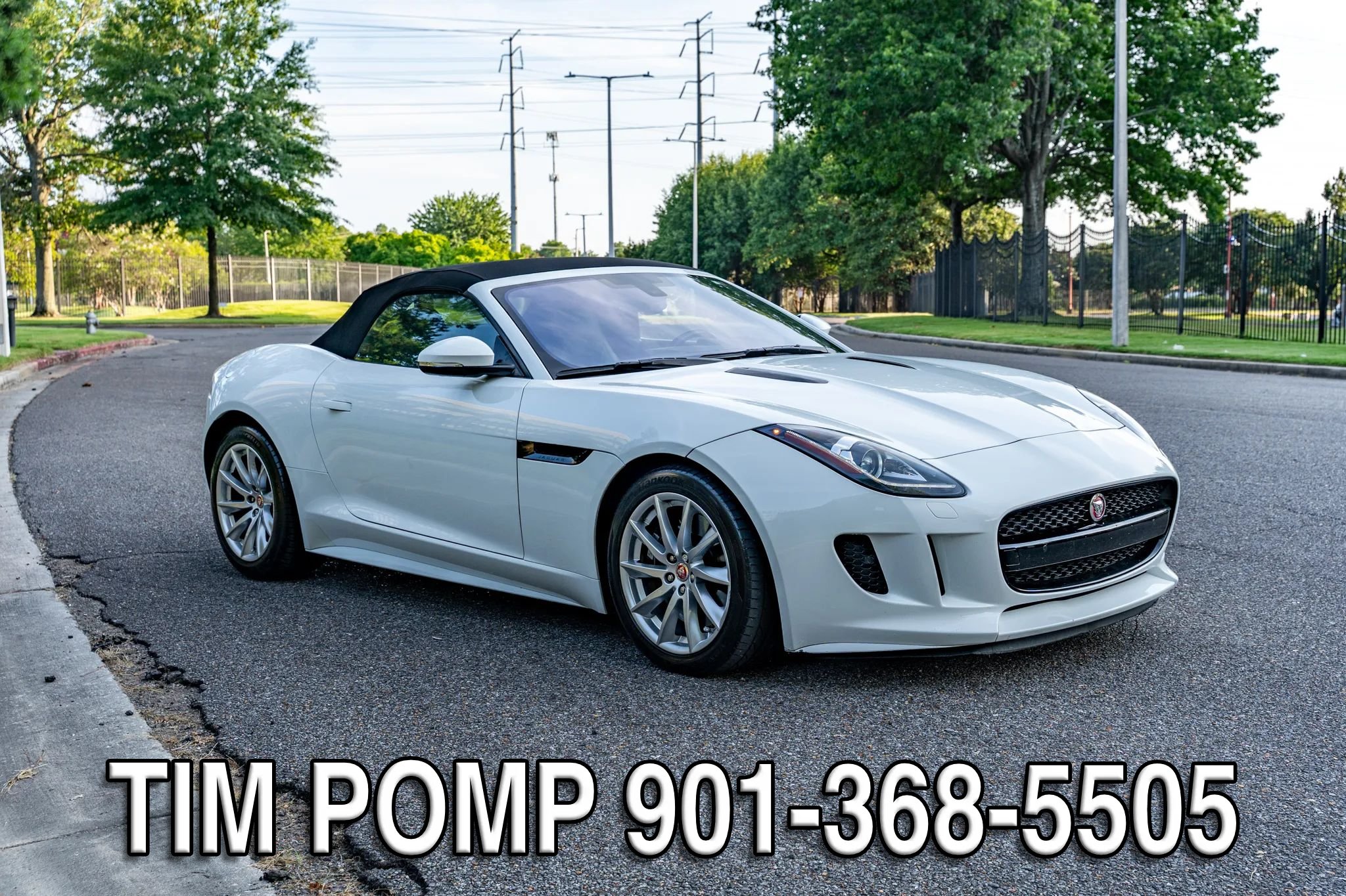 Used 2017 Jaguar F-TYPE Convertible RWD image 26