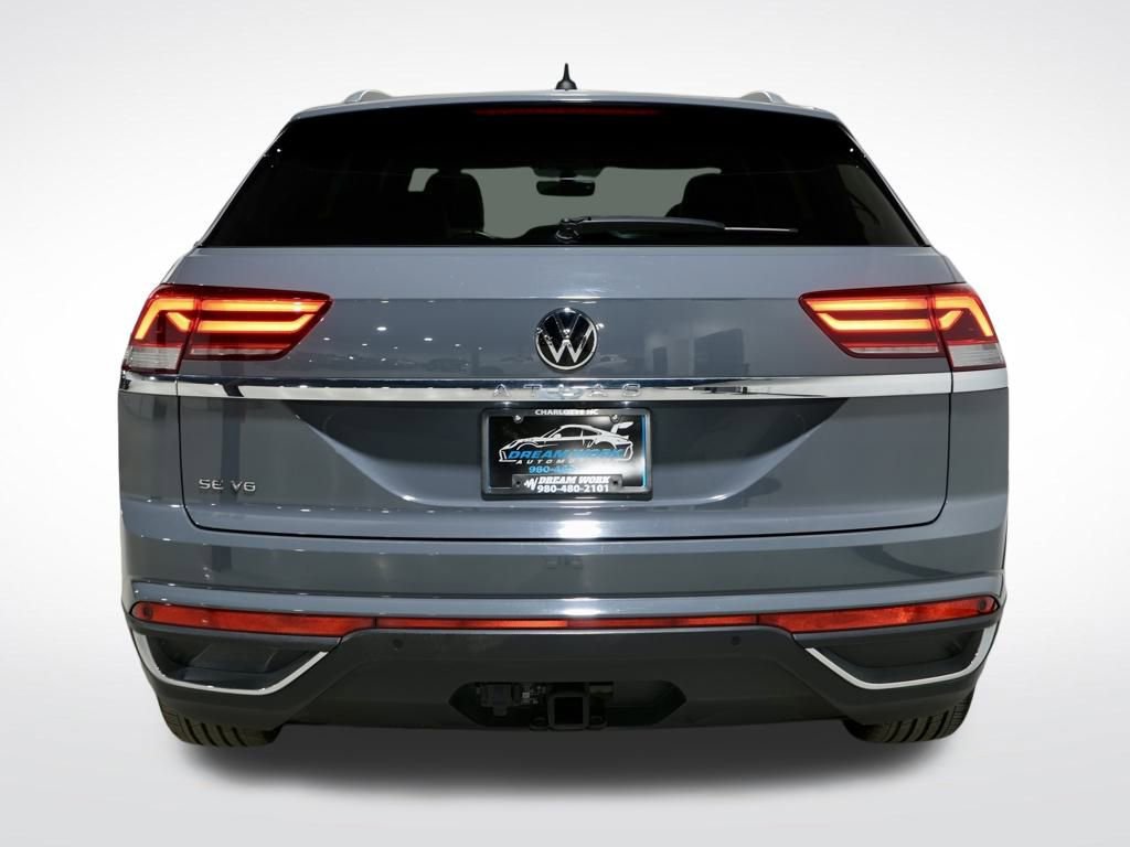 Used 2022 Volkswagen Atlas Cross Sport SE w/ Panoramic Sunroof Package image 8