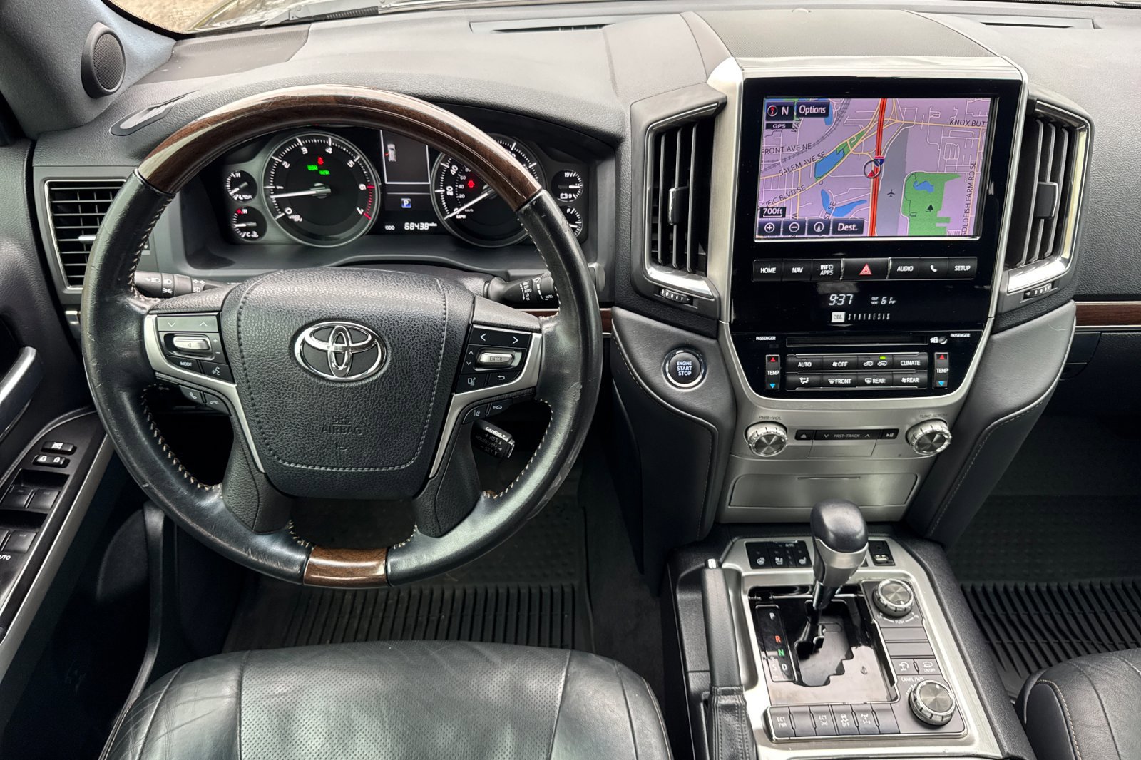 Used 2021 Toyota Land Cruiser Heritage Edition image 14