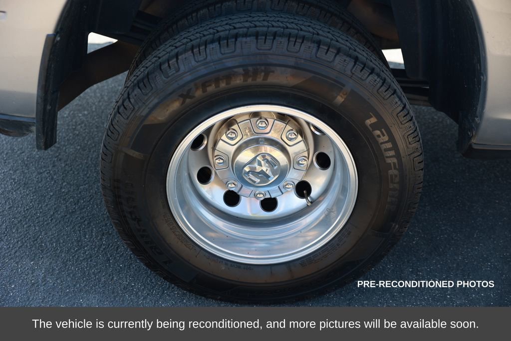 Used 2023 RAM 3500 Big Horn w/ Level 1 Equipment Group image 9