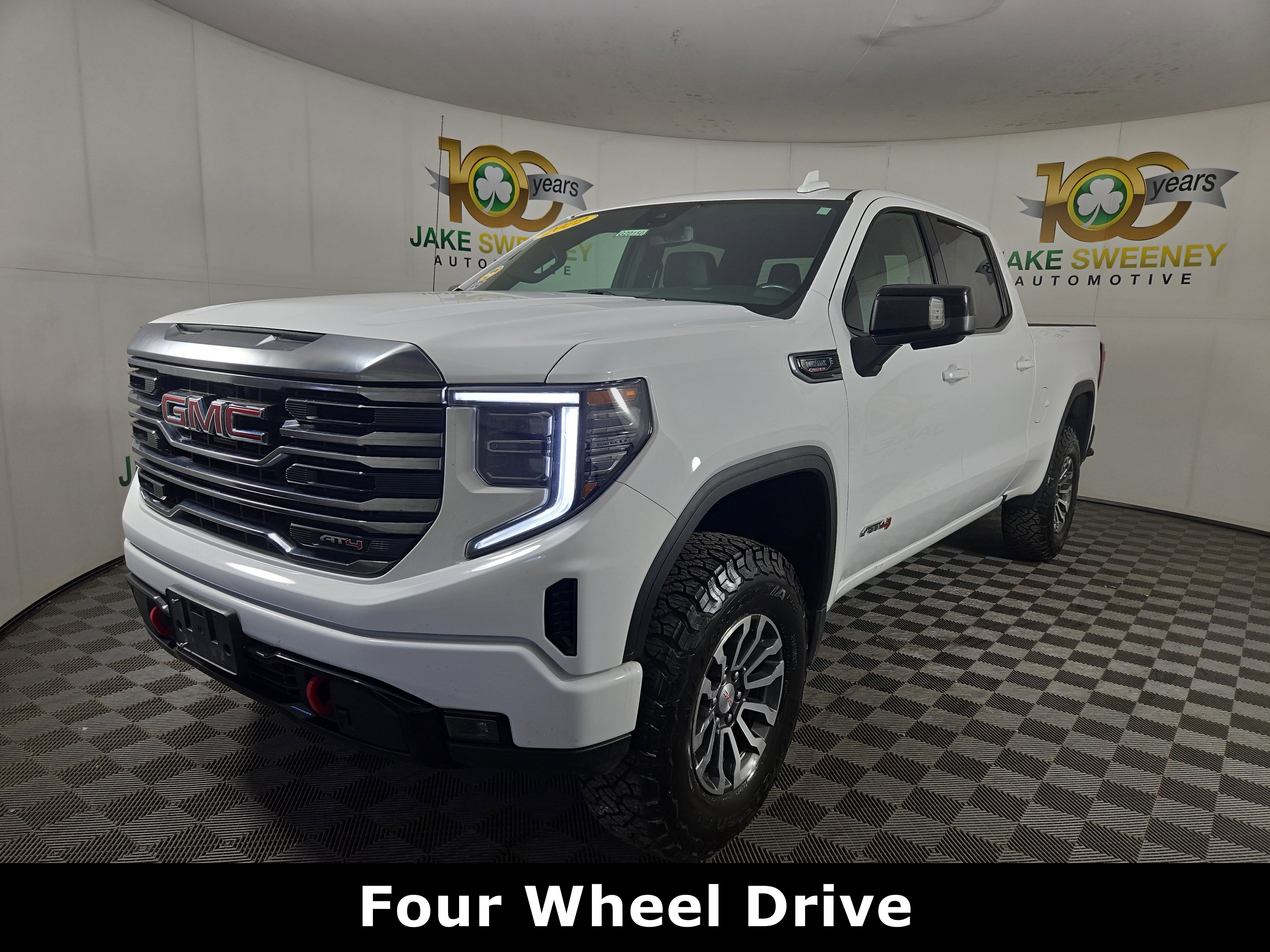 Certified 2022 GMC Sierra 1500 AT4 AWD/4WD image 3