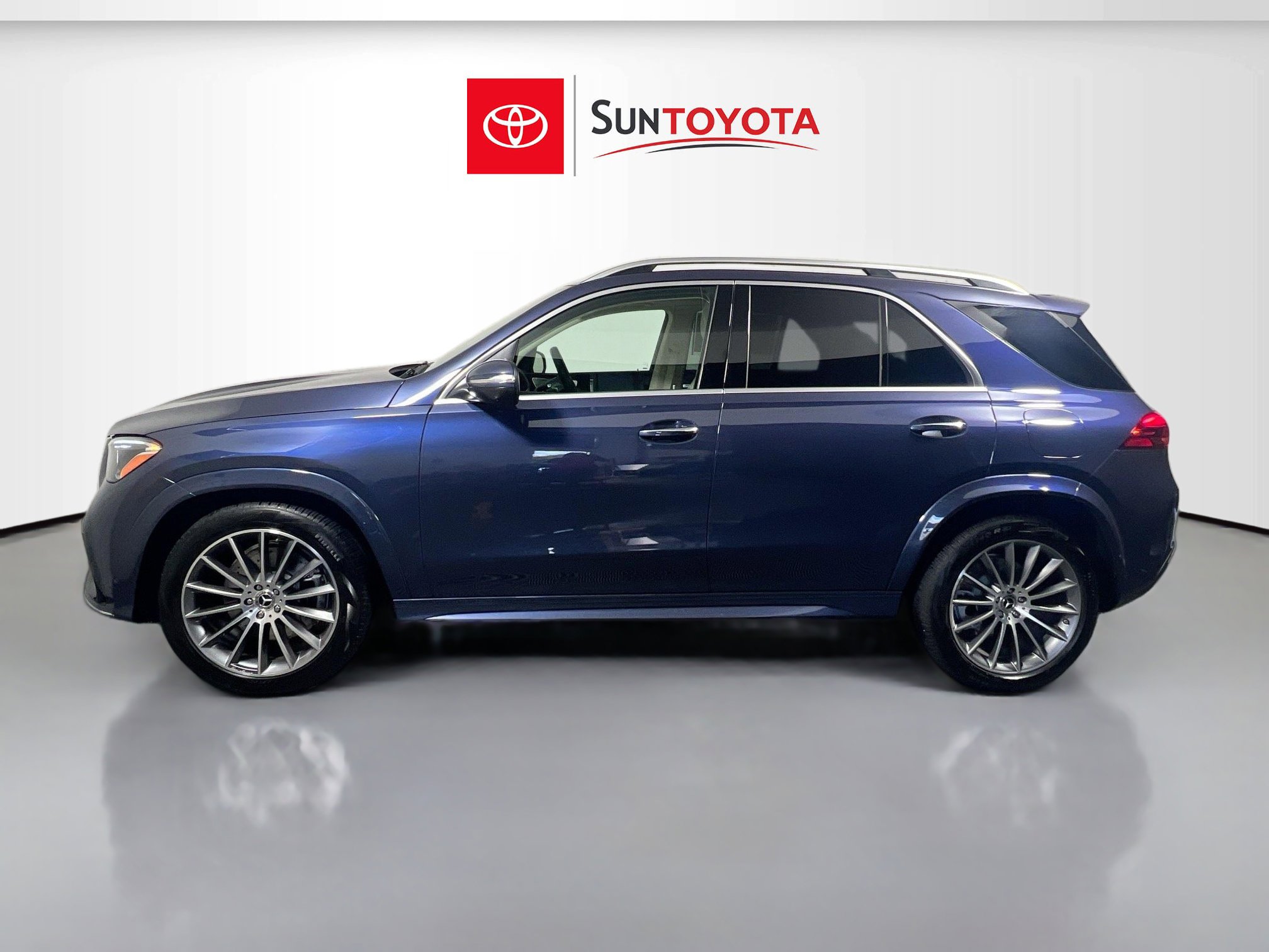 Used 2025 Mercedes-Benz GLE 450e GLE 450e image 7