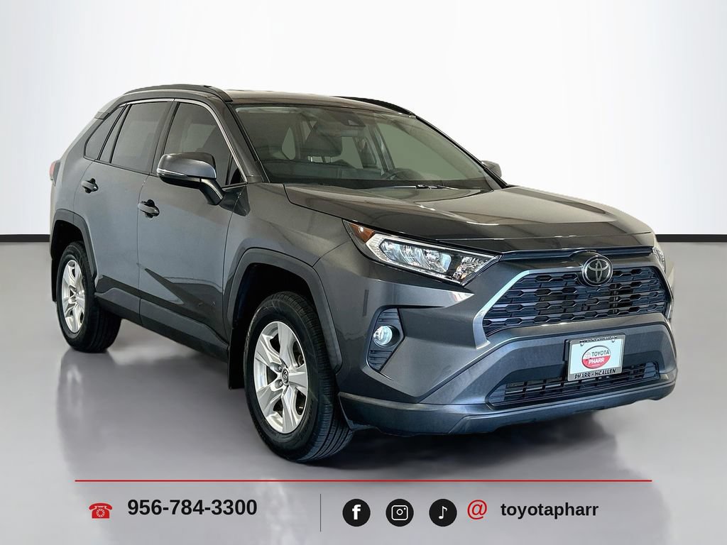 Used 2020 Toyota RAV4 XLE FWD image 3
