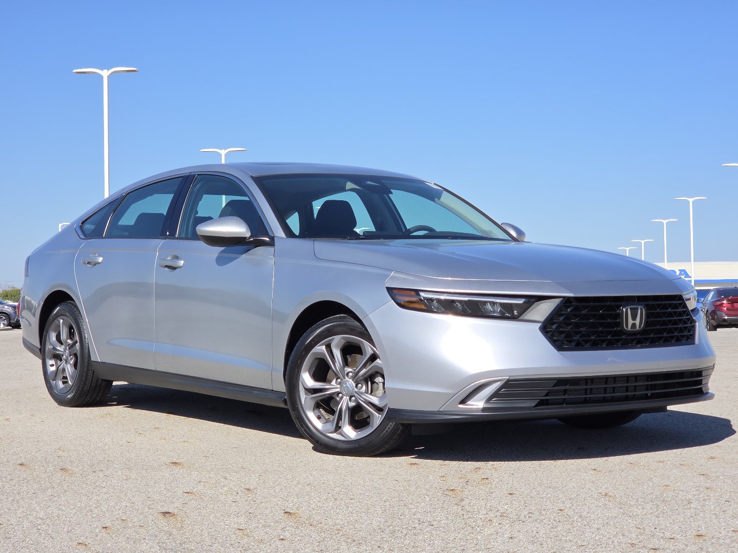 Used 2024 Honda Accord EX image 2