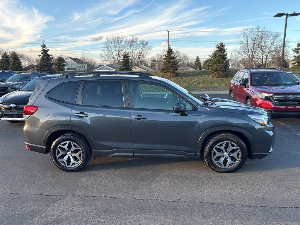 Used 2020 Subaru Forester Premium image 2