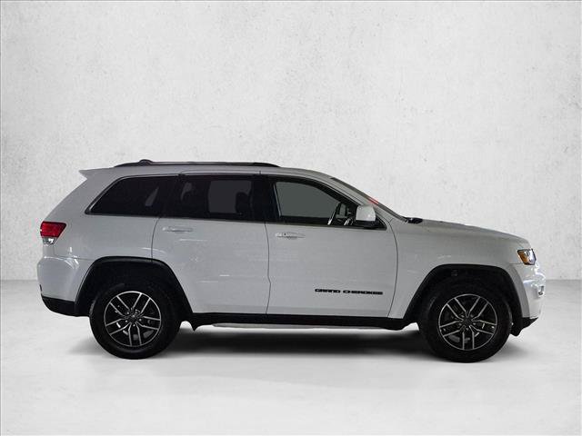 Used 2019 Jeep Grand Cherokee Laredo w/ Laredo X Package RWD image 4