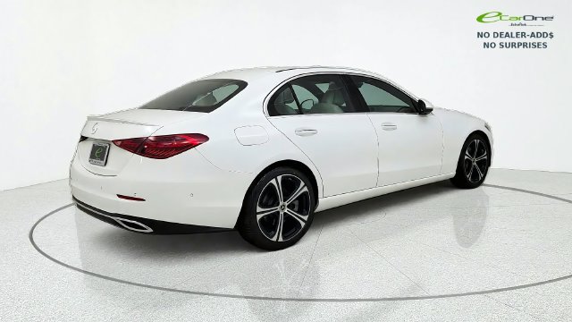 Used 2025 Mercedes-Benz C 300 Sedan image 8