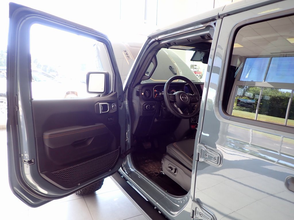 New 2025 Jeep Wrangler Unlimited Rubicon 392 image 13
