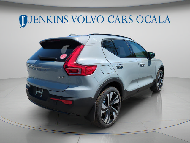 New 2026 Volvo XC40 B5 Ultra w/ Protection Package Premier AWD/4WD image 3