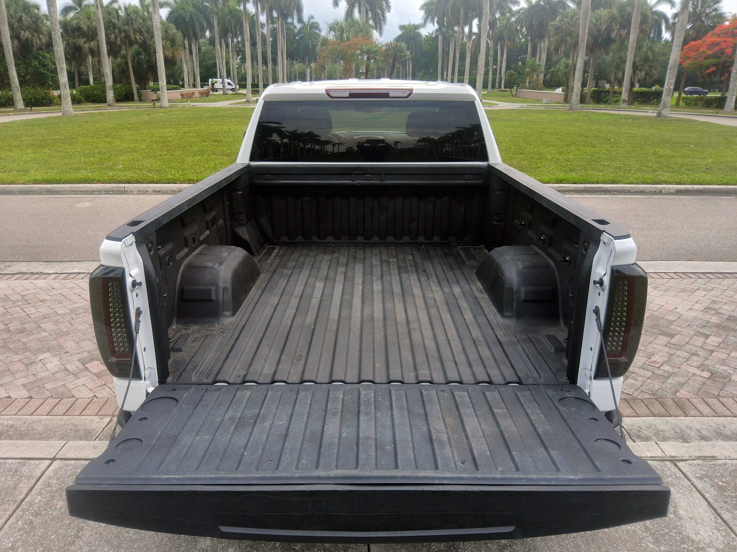 Used 2023 GMC Sierra 1500 Pro w/ Pro Value Package AWD/4WD image 46
