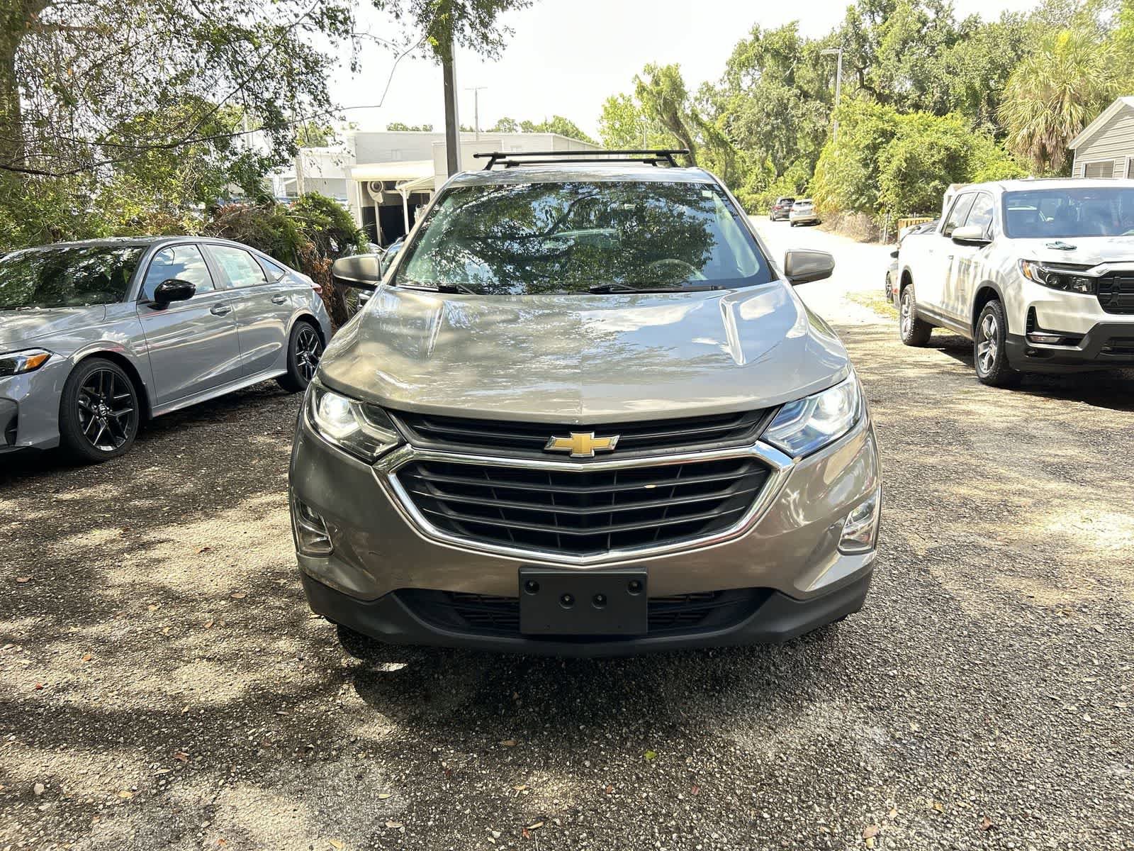 Used 2019 Chevrolet Equinox LT w/ LPO, Hit The Road Package FWD image 3