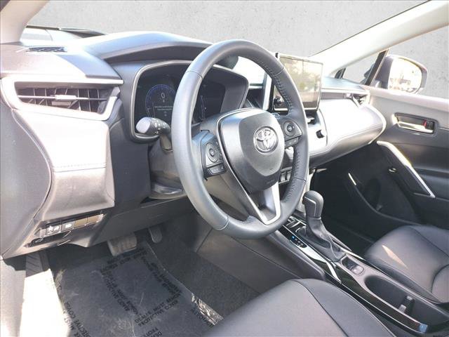 Certified 2025 Toyota Corolla Cross XLE w/ Convenience Package FWD image 10