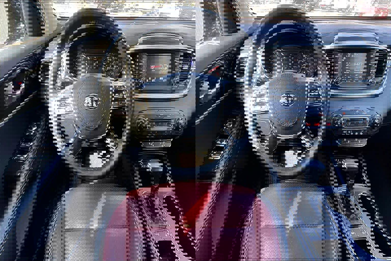 Certified 2020 Kia Sorento S image 6