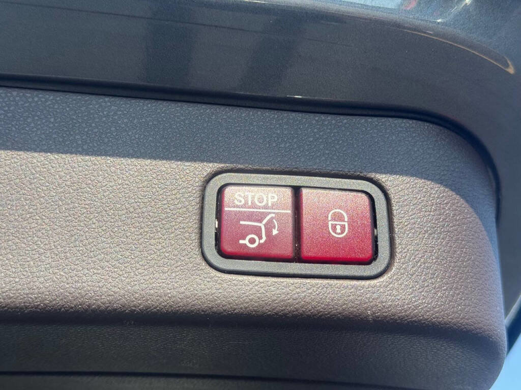 Used 2017 Mercedes-Benz GLE 350 4MATIC image 30