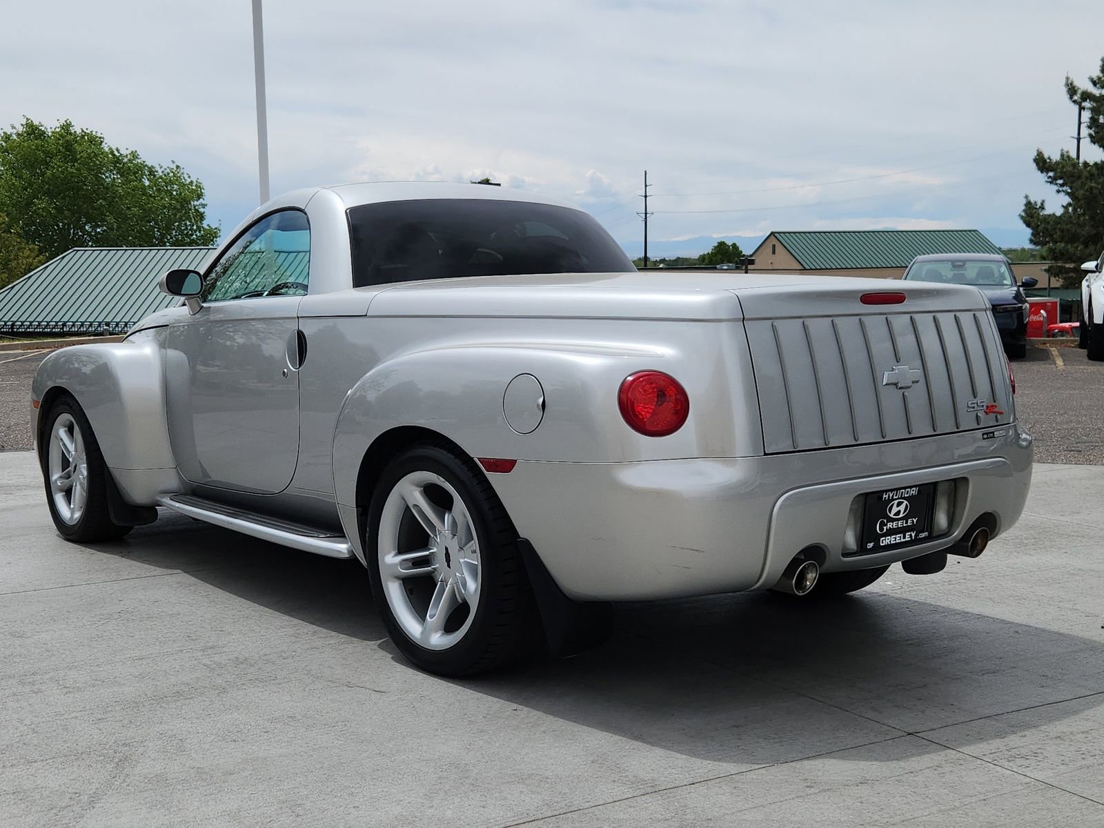 Used 2005 Chevrolet SSR w/ Preferred Equipment Group RWD image 3