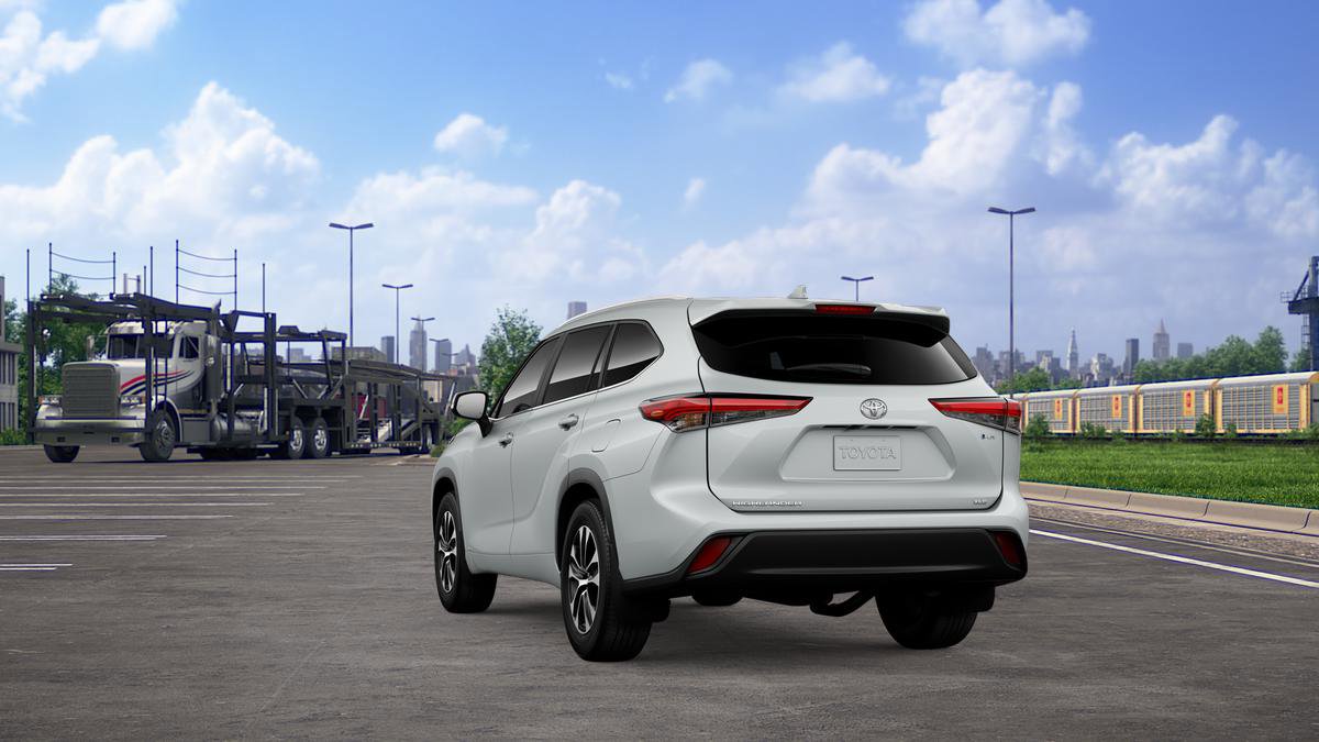 New 2026 Toyota Highlander XLE image 8
