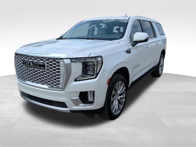 Used 2023 GMC Yukon XL Denali w/ Denali Reserve Package AWD/4WD image 6