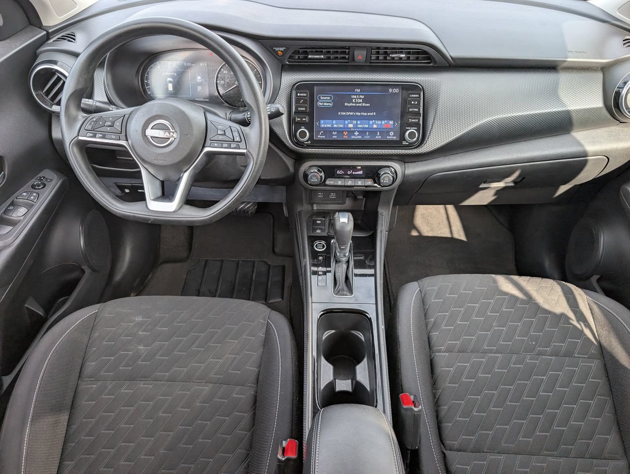 Used 2022 Nissan Kicks SV FWD image 9