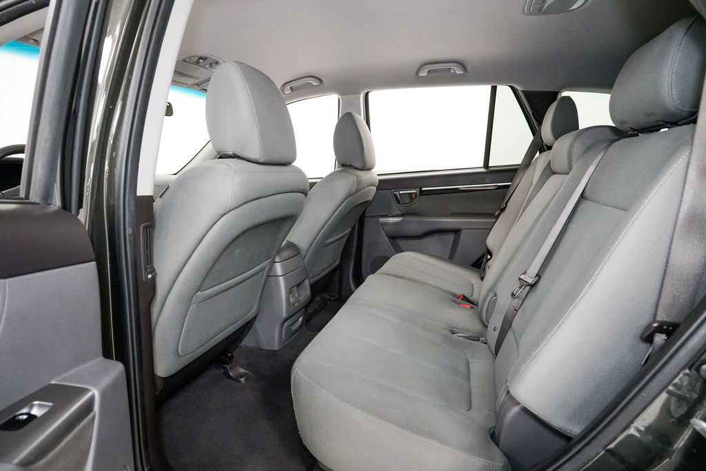 Used 2011 Hyundai Santa Fe GLS image 19