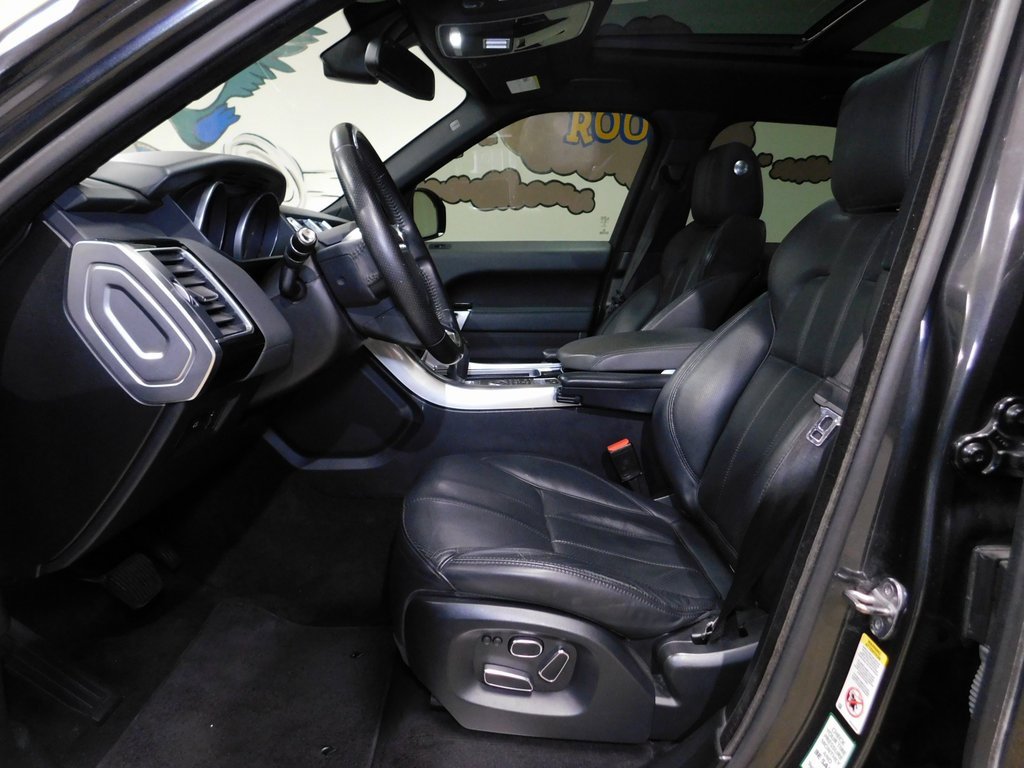 Used 2014 Land Rover Range Rover Sport HSE image 32