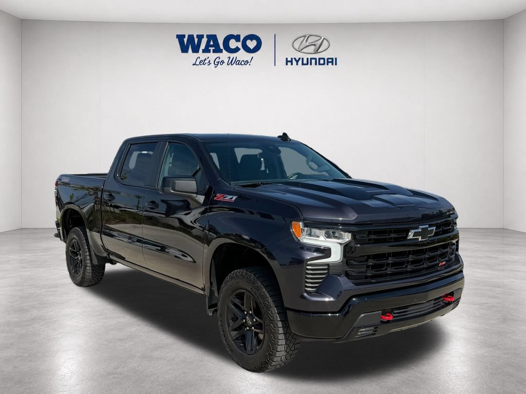 Used 2024 Chevrolet Silverado 1500 LT Trail Boss w/ Convenience Package II AWD/4WD image 1