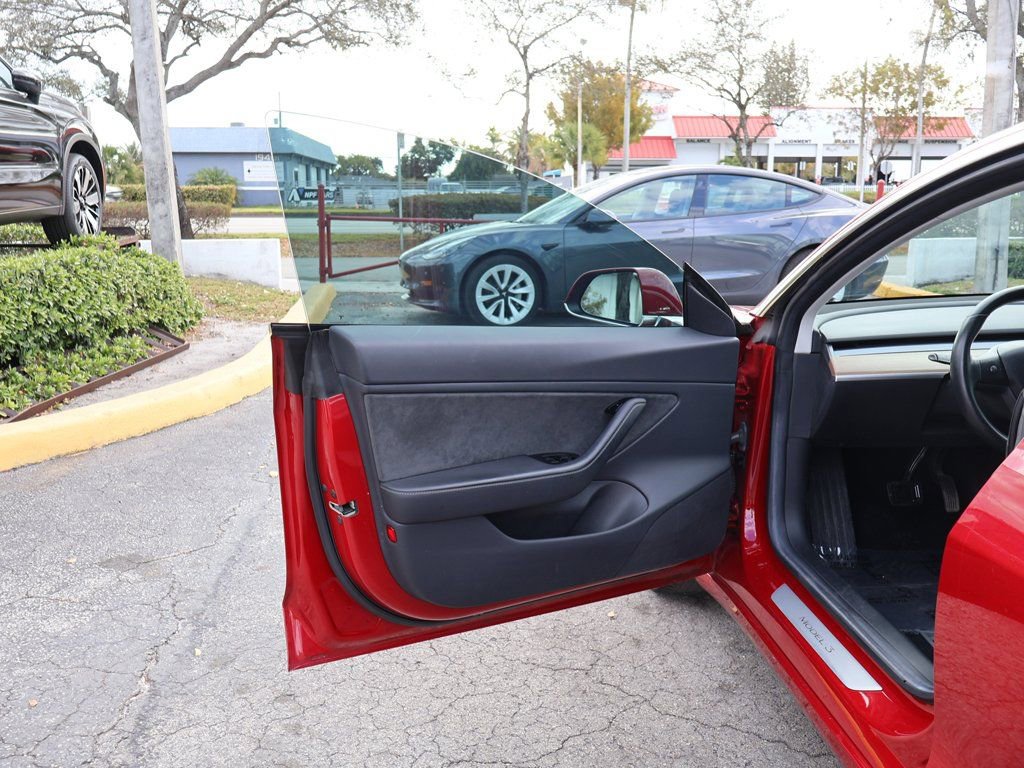 Used 2018 Tesla Model 3 Long Range RWD image 23