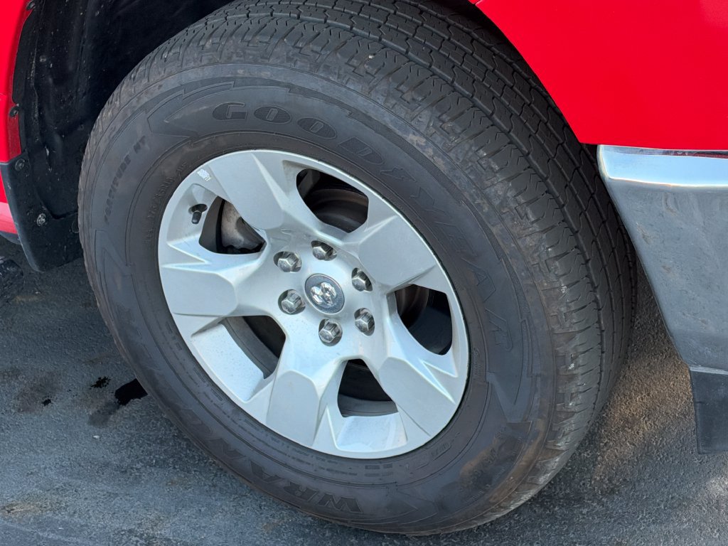 Used 2023 RAM 1500 Big Horn AWD/4WD image 9