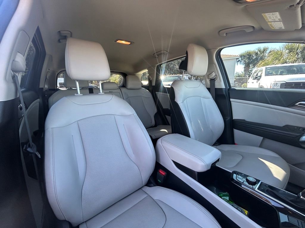 Used 2024 Kia Sportage EX image 26