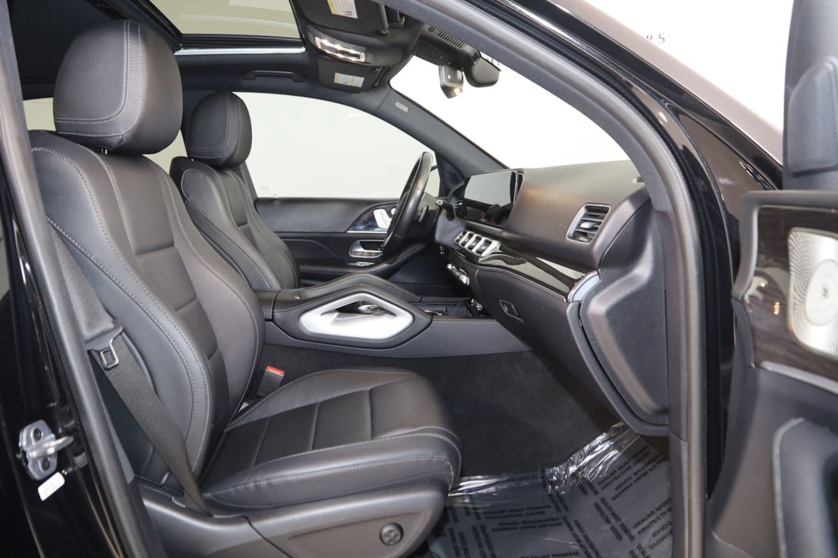 Used 2022 Mercedes-Benz GLE 350 4MATIC w/ Premium Package image 13