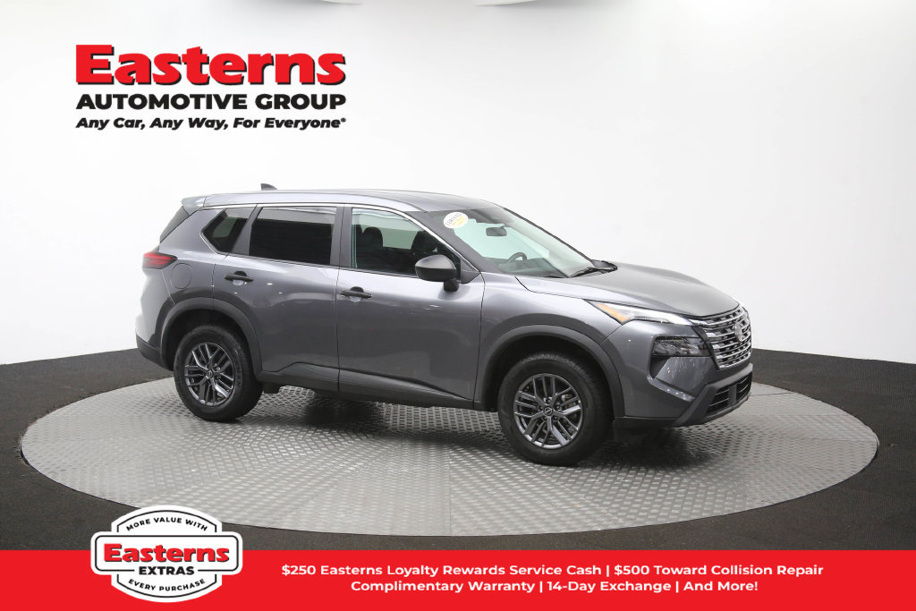 Used 2024 Nissan Rogue S AWD/4WD image 46