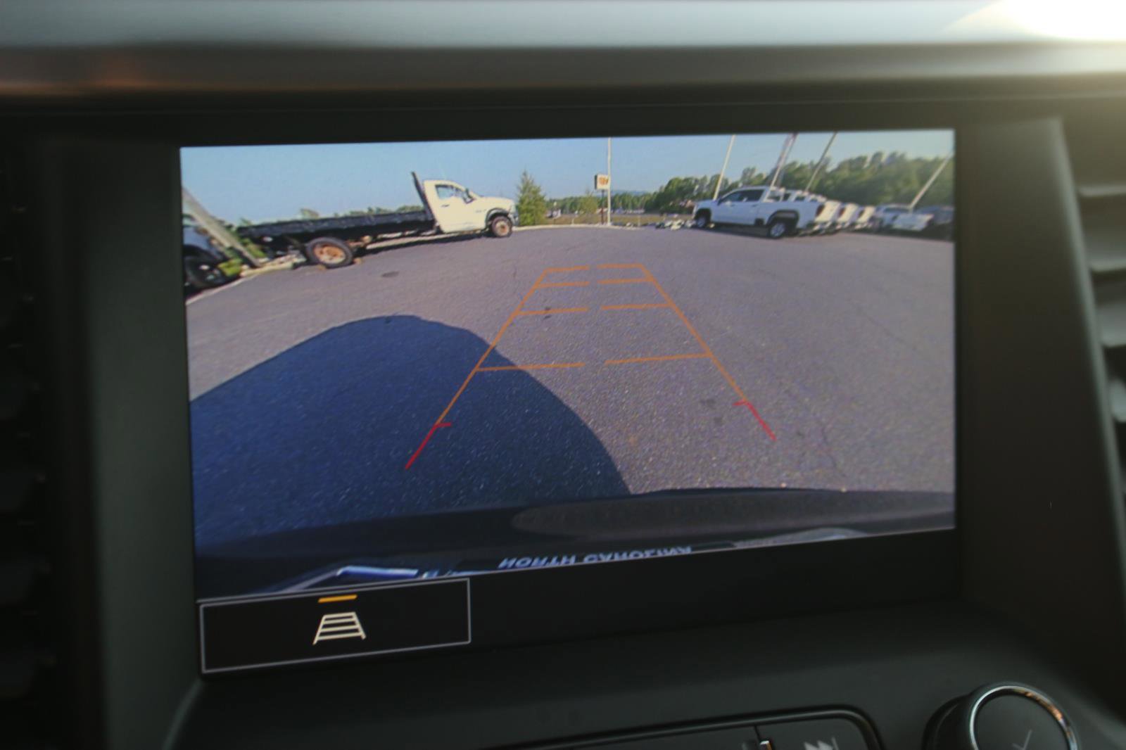 Used 2023 GMC Acadia AT4 AWD/4WD image 28